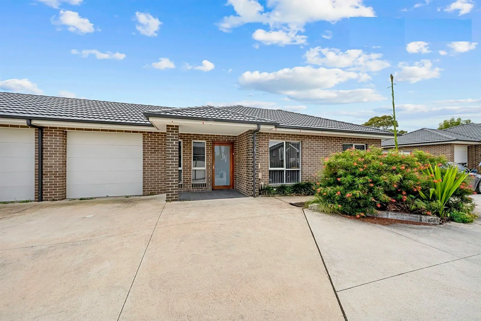 Villas in Bossley Park - property view 1