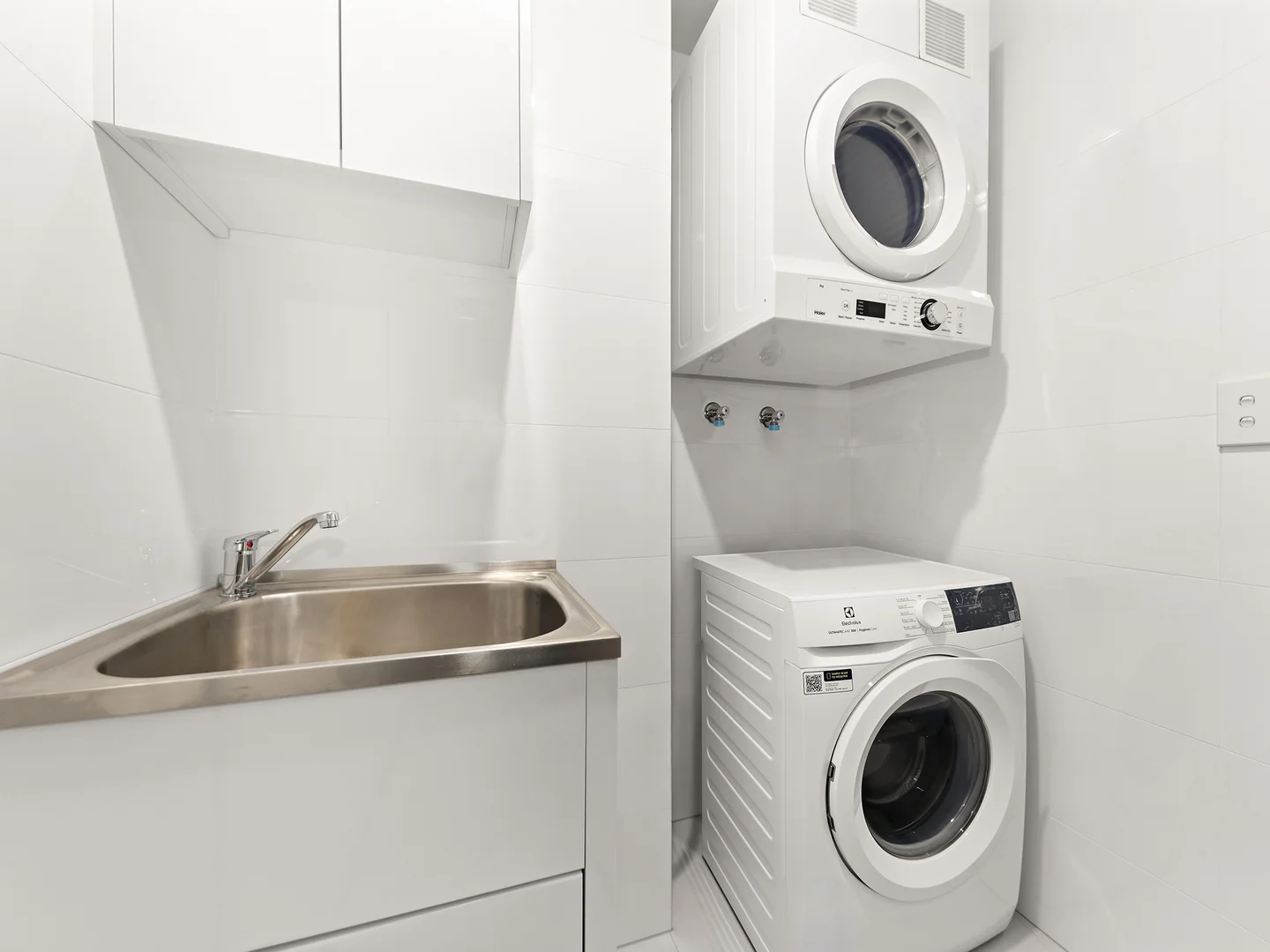 2 Bedroom Accessible Apartment in Eastgardens - property view 5